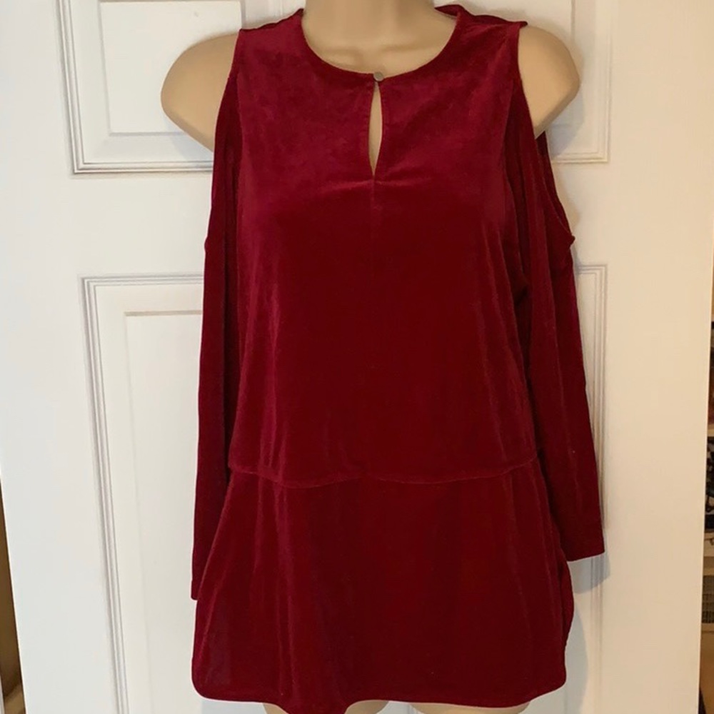 Lauren by Ralph Lauren magenta velvet top SP